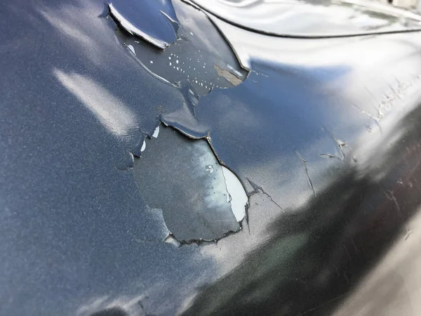 Superfície Externa Pintura Carro Rachada Devido Deterioração Arranhões Vários Acidentes — Fotografia de Stock