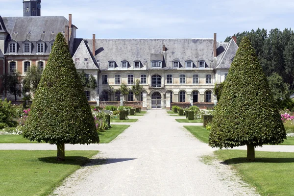 The gardens and abbey of Valloires. — Stock Photo, Image