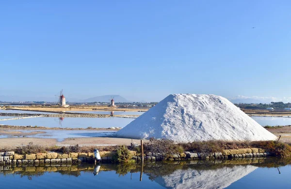 Sós Mocsarak Szélmalmok Saline Dello Stagnone Salt Heap Marsala Trapani — Stock Fotó