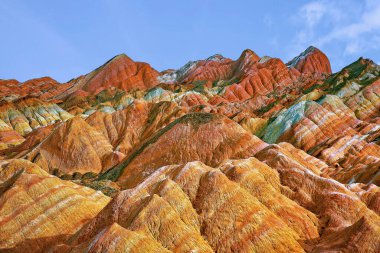 Zhangye Danxia Ulusal Jeoloji Parkı, Zhangye Danxia Geopark, Çin 'in Gansu Eyaleti' nin Zhangye ili 'nde, Linze Xian ve Sunan Yugur Özerk Xian otonom Xian' da yer alan bir jeolojik parktır.. 