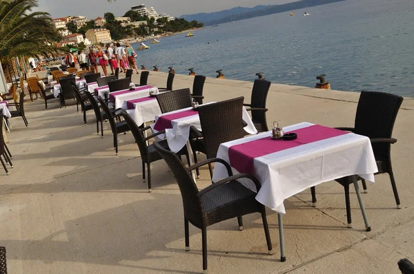 masa ve sandalye Restoran. Podgora, Hırvatistan