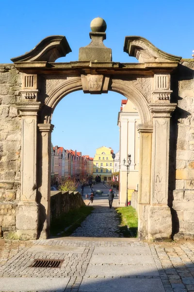 Wall Front Virgin Mary Church Opening Leading Row Colorful Buildings — ストック写真