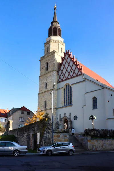 Rua Frente Igreja Bem Aventurada Virgem Maria Boleslawiec Polônia Uma — Fotografia de Stock