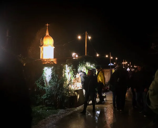 Frauenchiemsee Germany November 2019 People Walking Next Row Lights Stalls — Fotografia de Stock