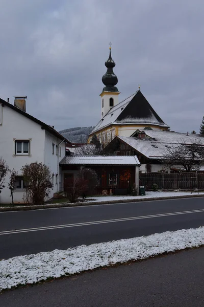 Inzell Germany November 2019 Church Next Street Small Village Bavarian — Foto Stock