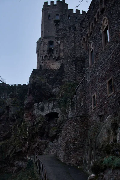 Trechtingshausen Germany December 2020 Tower Wall Medieval Castle Rheinstein Cliff — Stock Photo, Image