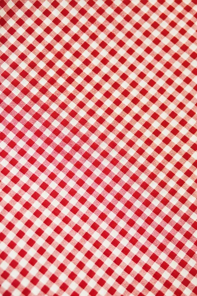 arka plan olarak kırmızı kareli kumaş