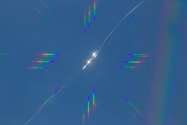 Abstract Rainbow Lens Flare Effect Crack Window Cross Refraction Effect — Stock Photo, Image