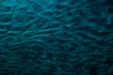 Benzin veya deniz mavisi farklı tonlarında soyut tepe rengi arkaplan