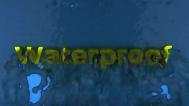 Víz Folyik Sárga Vízálló Jel Kék Háttér Uhd Videó Felvétel — Stock videók