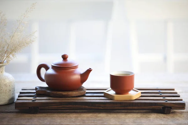 Çömlek Çaydanlığı Çay Fincanı Ahşap Tepside — Stok fotoğraf