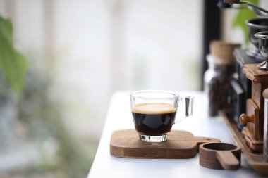Tahta tepside Espresso bardağı