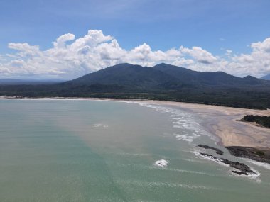 Sarawak ve Borneo Adası 'nın güney kesimindeki Pugu, Gondol, Siar ve Pandan Sahilleri.