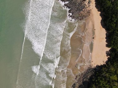 Sarawak ve Borneo Adası 'nın güney kesimindeki Pugu, Gondol, Siar ve Pandan Sahilleri.