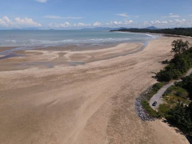 Sarawak ve Borneo Adası 'nın güney kesimindeki Pugu, Gondol, Siar ve Pandan Sahilleri.
