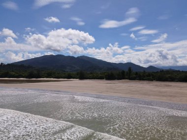 Sarawak ve Borneo Adası 'nın güney kesimindeki Pugu, Gondol, Siar ve Pandan Sahilleri.