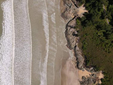 Sarawak ve Borneo Adası 'nın güney kesimindeki Pugu, Gondol, Siar ve Pandan Sahilleri.