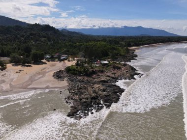 Sarawak ve Borneo Adası 'nın güney kesimindeki Pugu, Gondol, Siar ve Pandan Sahilleri.