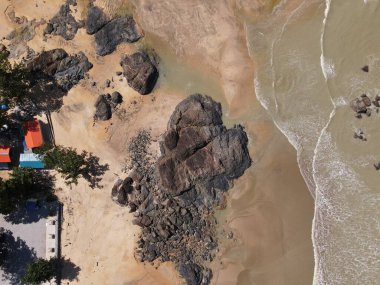 Sarawak ve Borneo Adası 'nın güney kesimindeki Pugu, Gondol, Siar ve Pandan Sahilleri.