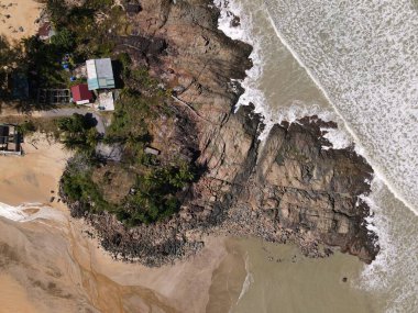 Sarawak ve Borneo Adası 'nın güney kesimindeki Pugu, Gondol, Siar ve Pandan Sahilleri.