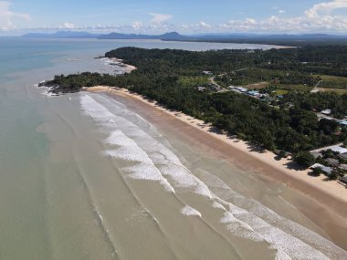 Sarawak ve Borneo Adası 'nın güney kesimindeki Pugu, Gondol, Siar ve Pandan Sahilleri.