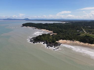 Sarawak ve Borneo Adası 'nın güney kesimindeki Pugu, Gondol, Siar ve Pandan Sahilleri.