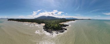 Sarawak ve Borneo Adası 'nın güney kesimindeki Pugu, Gondol, Siar ve Pandan Sahilleri.