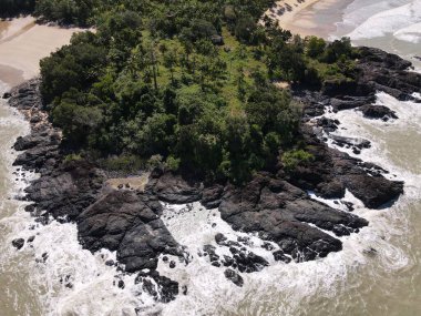 Sarawak ve Borneo Adası 'nın güney kesimindeki Pugu, Gondol, Siar ve Pandan Sahilleri.
