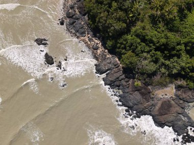 Sarawak ve Borneo Adası 'nın güney kesimindeki Pugu, Gondol, Siar ve Pandan Sahilleri.