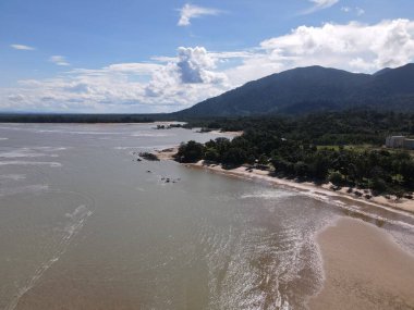 Sarawak ve Borneo Adası 'nın güney kesimindeki Pugu, Gondol, Siar ve Pandan Sahilleri.