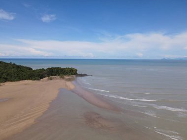 Sarawak ve Borneo Adası 'nın güney kesimindeki Pugu, Gondol, Siar ve Pandan Sahilleri.