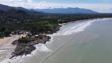 Sarawak ve Borneo Adası 'nın güney kesimindeki Pugu, Gondol, Siar ve Pandan Sahilleri.