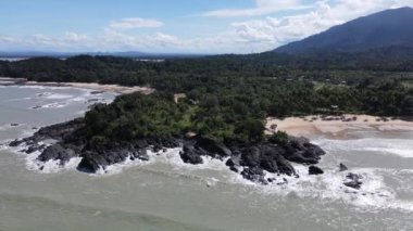 Sarawak ve Borneo Adası 'nın güney kesimindeki Pugu, Gondol, Siar ve Pandan Sahilleri.