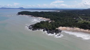 Sarawak ve Borneo Adası 'nın güney kesimindeki Pugu, Gondol, Siar ve Pandan Sahilleri.