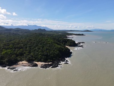 Sarawak ve Borneo Adası 'nın güney kesimindeki Pugu, Gondol, Siar ve Pandan Sahilleri.