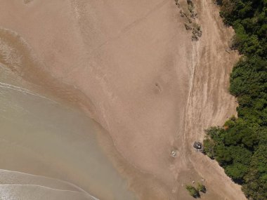 Sarawak ve Borneo Adası 'nın güney kesimindeki Pugu, Gondol, Siar ve Pandan Sahilleri.