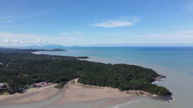 Sarawak ve Borneo Adası 'nın güney kesimindeki Pugu, Gondol, Siar ve Pandan Sahilleri.