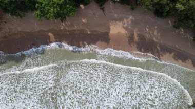 Telok Teluk Melano Sahil Hattı ve Serabang Plajı Sarawak ve Borneo Adası 'nın Tanjung Datu bölgesinin en güney ucunda.