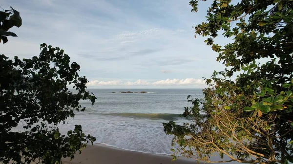 Telok Teluk Melano Coastline Και Serabang Beach Στο Νοτιότερο Άκρο — Φωτογραφία Αρχείου