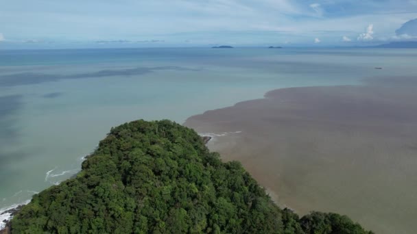 沙捞越和婆罗洲岛Tanjung Datu部分最南端的Telok Teluk Melano Coastline和Serabang海滩 — 图库视频影像