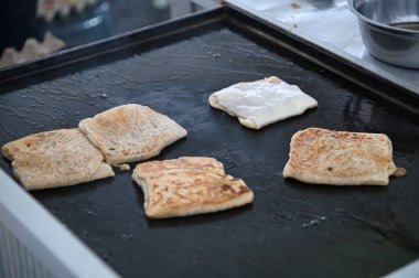 Kuching, Sarawak Malezya - 5 Nisan 2022: Malezya 'daki Malezya Ramazan Pazarı (Pasar Ramazan)