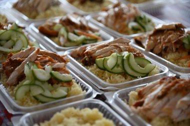 Kuching, Sarawak Malezya - 5 Nisan 2022: Malezya 'daki Malezya Ramazan Pazarı (Pasar Ramazan)