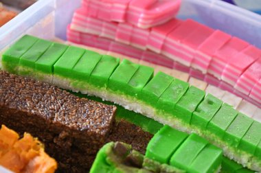 Kuching, Sarawak Malezya - 5 Nisan 2022: Malezya 'daki Malezya Ramazan Pazarı (Pasar Ramazan)