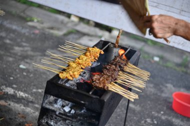 Kuching, Sarawak Malezya - 5 Nisan 2022: Malezya 'daki Malezya Ramazan Pazarı (Pasar Ramazan)