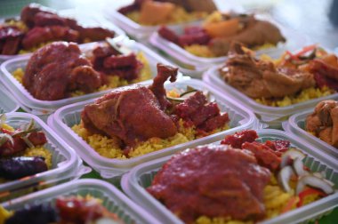 Kuching, Sarawak Malezya - 5 Nisan 2022: Malezya 'daki Malezya Ramazan Pazarı (Pasar Ramazan)