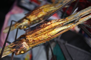 Kuching, Sarawak Malezya - 5 Nisan 2022: Malezya 'daki Malezya Ramazan Pazarı (Pasar Ramazan)