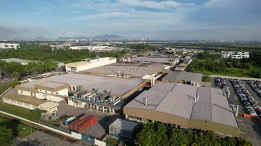 Kuching, Sarawak Malaysia - 7 Nisan 2022: Tüm büyük elektronik, güneş ve yarı iletken santrallerinin bulunduğu Samajaya Işık Sanayi Bölgesi