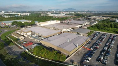 Kuching, Sarawak Malaysia - 7 Nisan 2022: Tüm büyük elektronik, güneş ve yarı iletken santrallerinin bulunduğu Samajaya Işık Sanayi Bölgesi