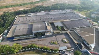 Kuching, Sarawak Malaysia - 7 Nisan 2022: Tüm büyük elektronik, güneş ve yarı iletken santrallerinin bulunduğu Samajaya Işık Sanayi Bölgesi