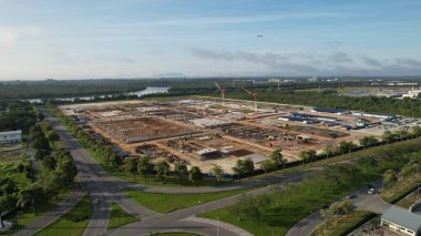 Kuching, Sarawak Malaysia - 7 Nisan 2022: Tüm büyük elektronik, güneş ve yarı iletken santrallerinin bulunduğu Samajaya Işık Sanayi Bölgesi